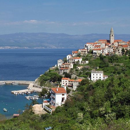 Apartments And Rooms With Parking Space Vrbnik, Krk - 5301 Luaran gambar