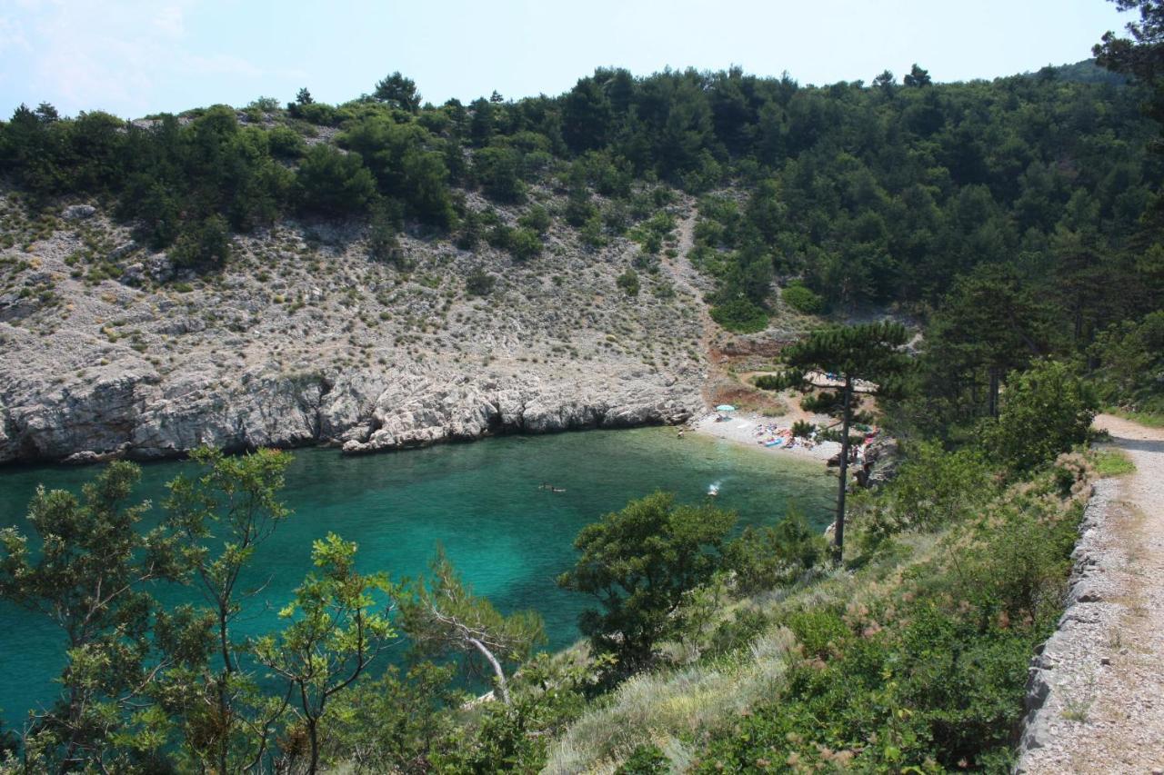 Apartments And Rooms With Parking Space Vrbnik, Krk - 5301 Luaran gambar