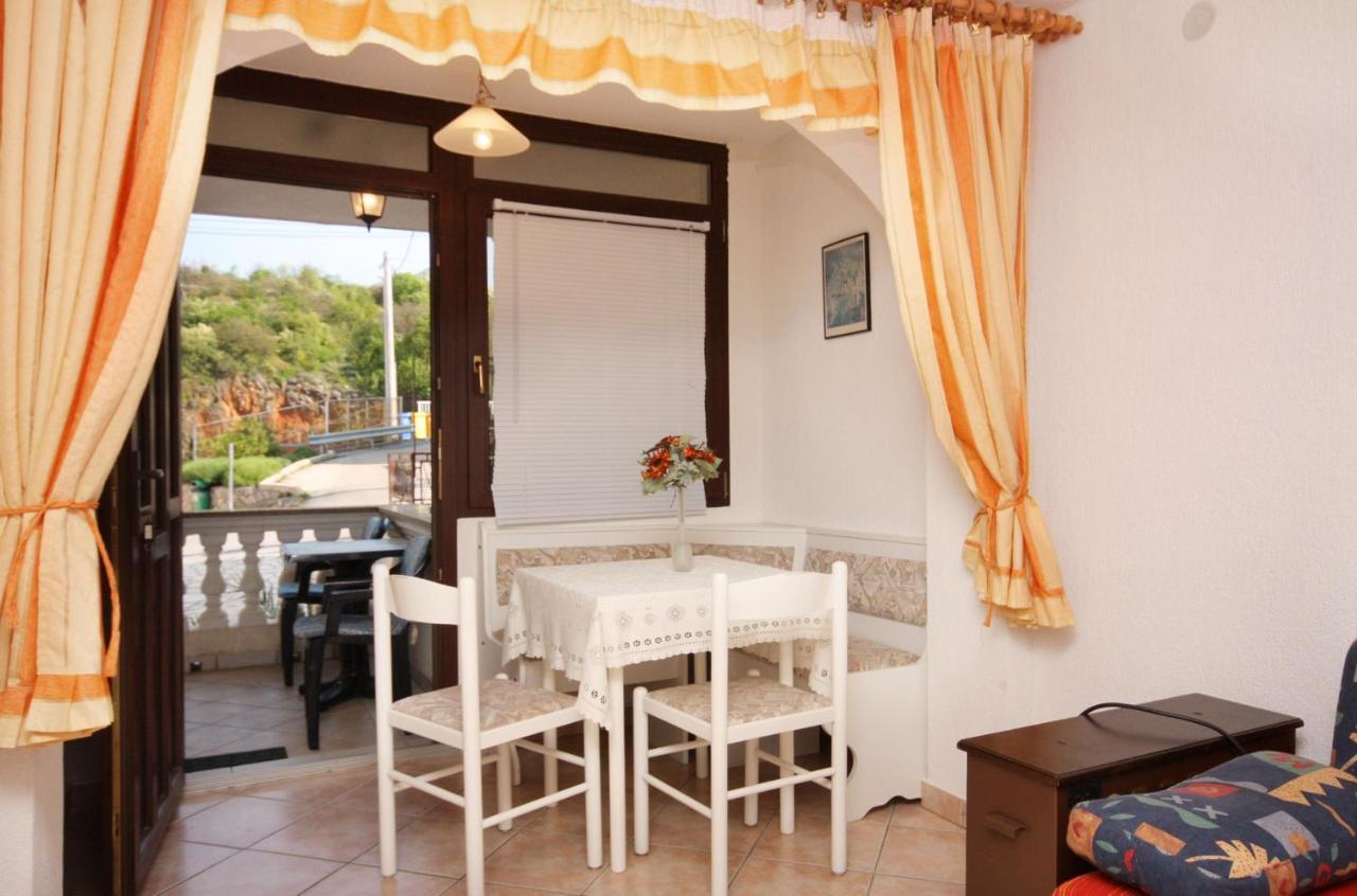 Apartments And Rooms With Parking Space Vrbnik, Krk - 5301 Luaran gambar